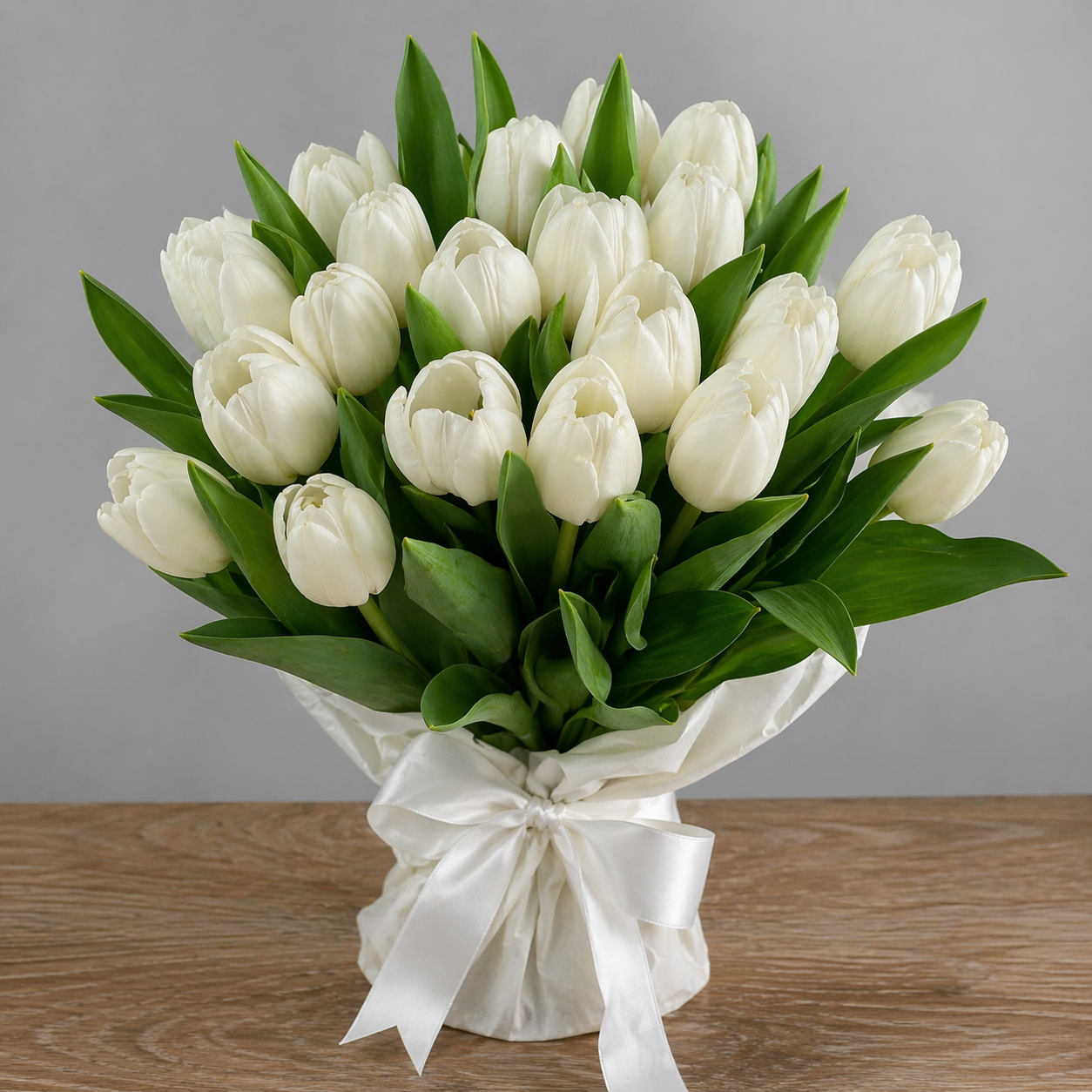 White Tulipani