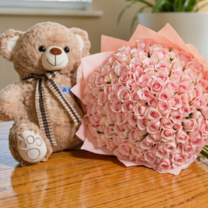 Bouquet con rose rosse